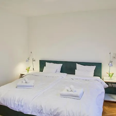 Klimatisierte Wohnung Mit Grosser Terrasse Deidesheim Exterior photo